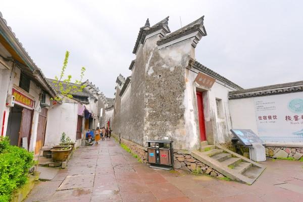 LPR连续5个月不变 专家称后续有望下调